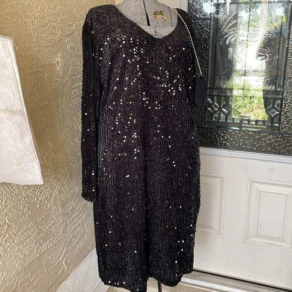 New with tag In’Voland ladies sequins cocktail long sleeve dress size 20. Black - Picture 7 of 9